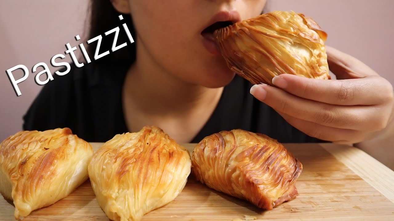 ASMR EATING Pastizzi Filled with Ricotta and Peas - MUKBANG | MaltASMR