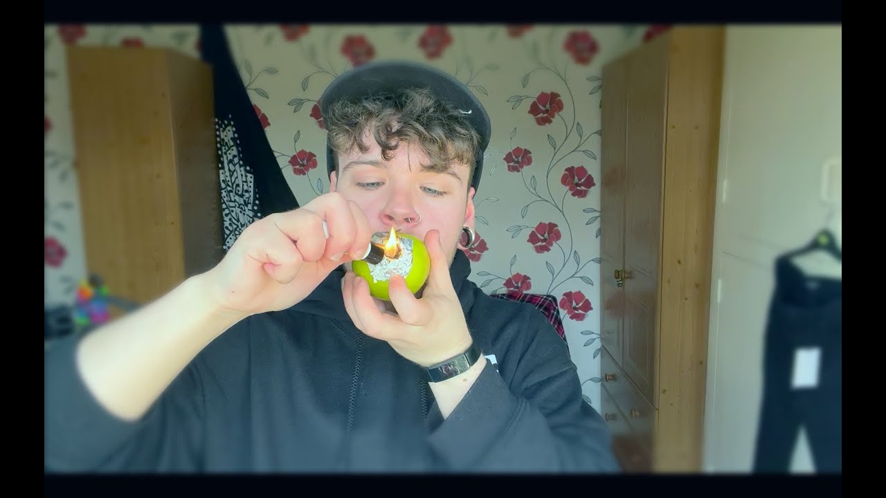 Making and Using An Apple Pipe