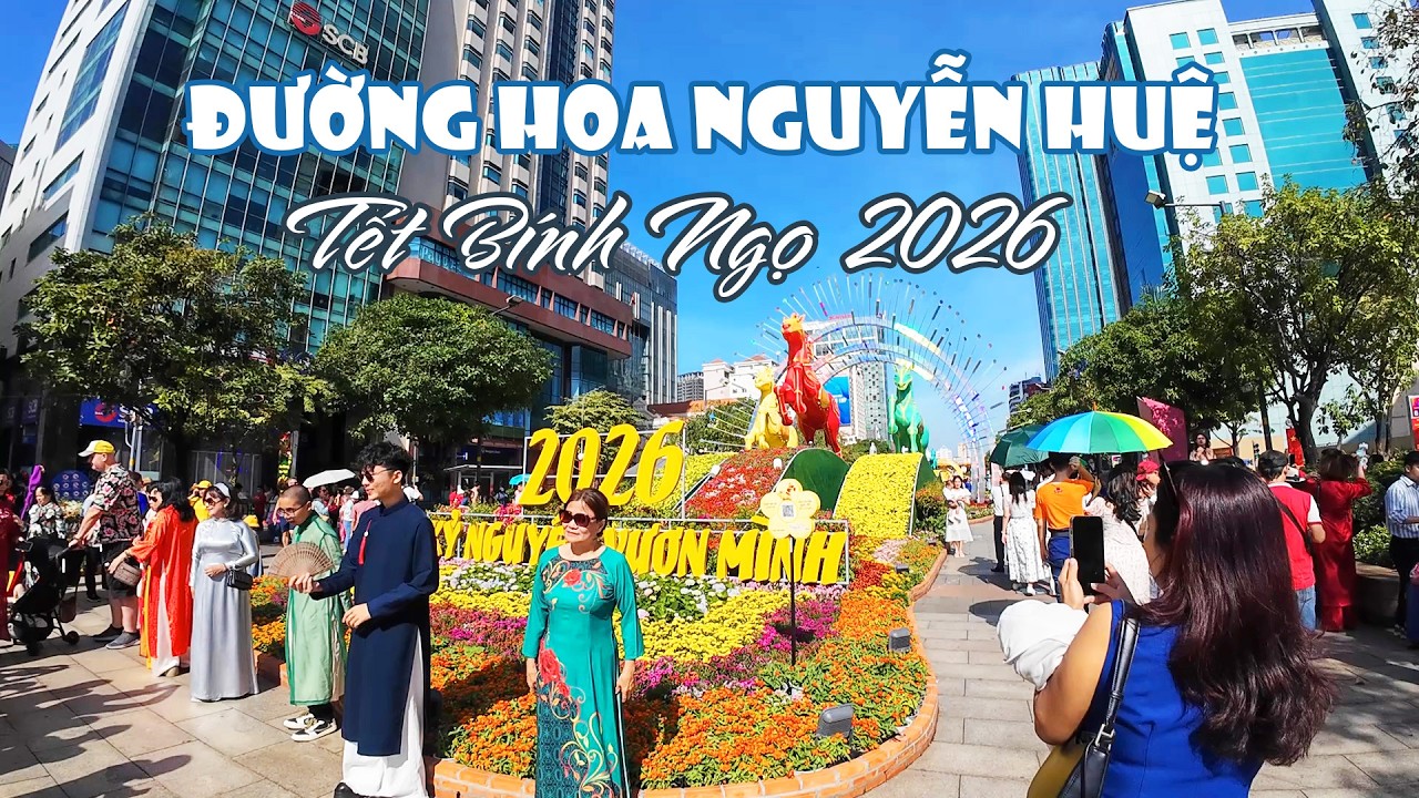 Không khí Tết Bính Ngọ 2026 tại đường hoa Nguyễn Huệ (sáng mùng 1 Tết)