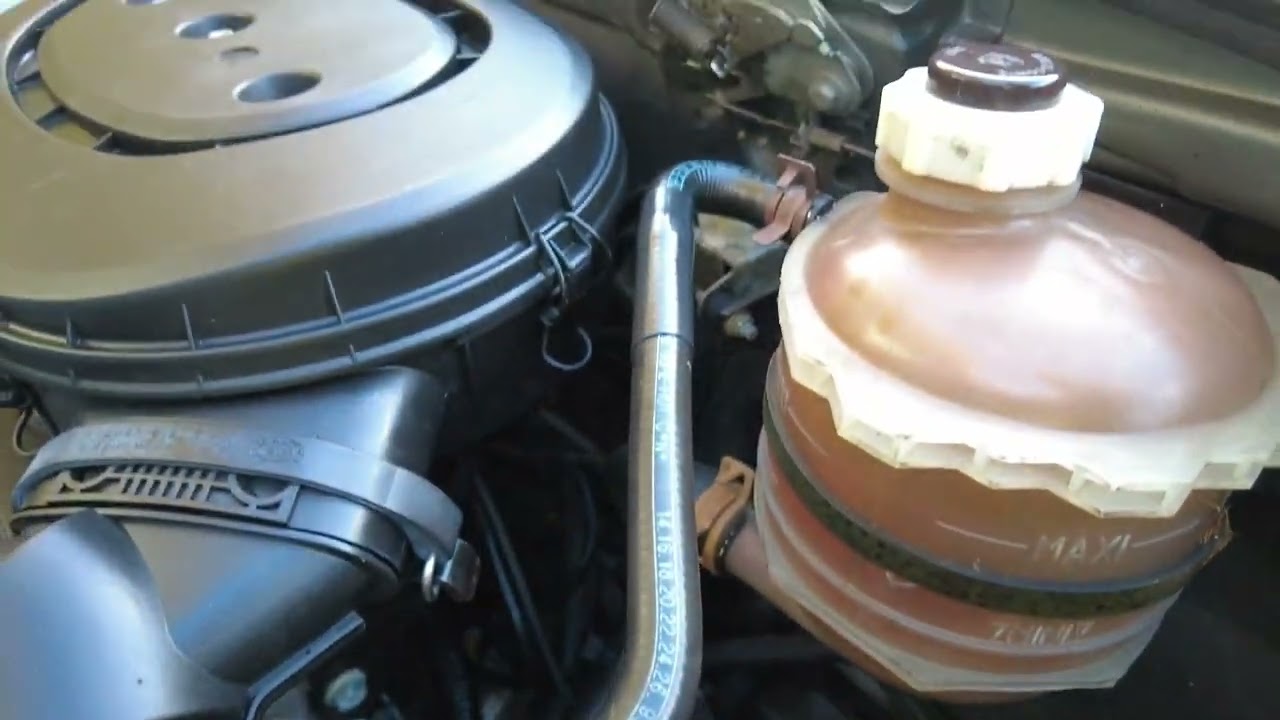 1993 Renault Clio Baccara Mechanical Review