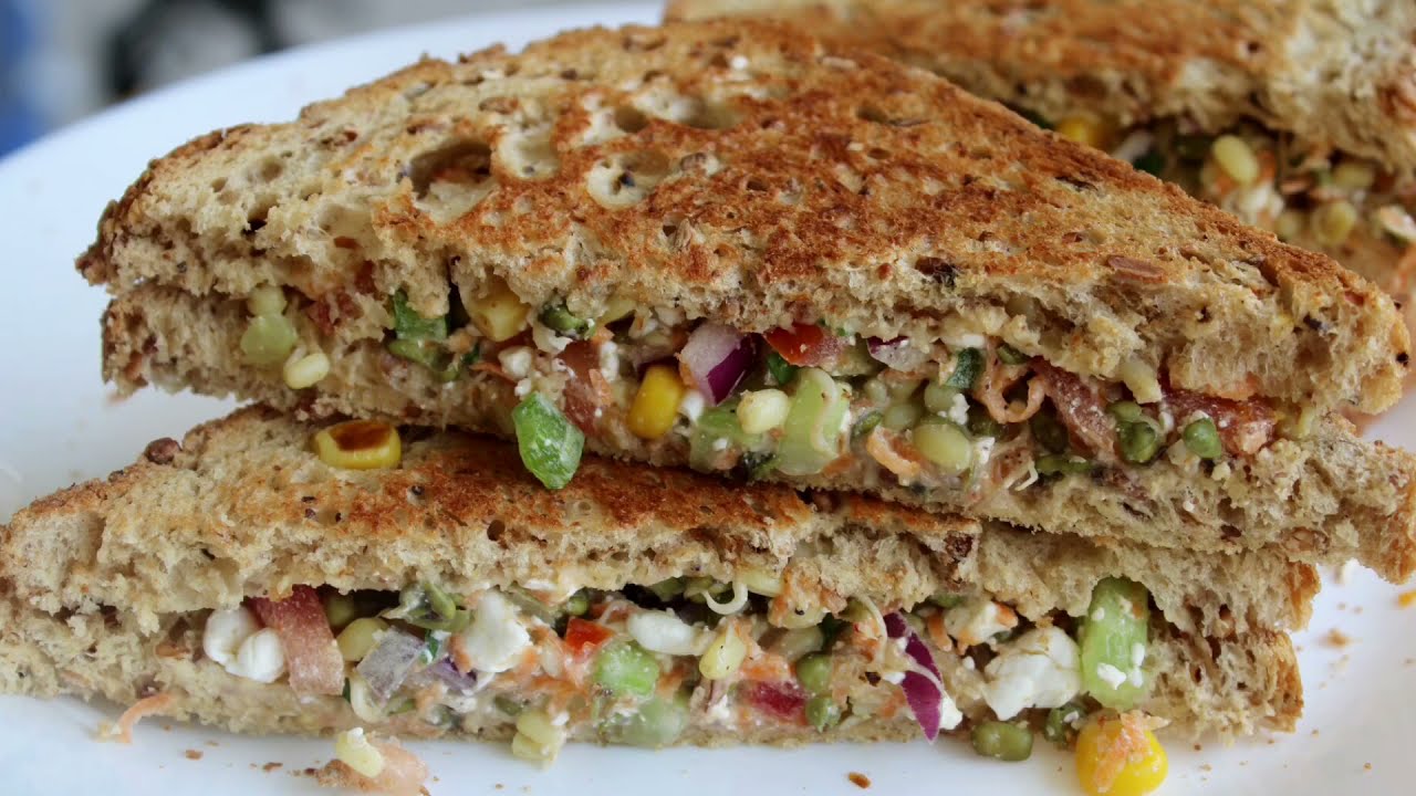 Sprouts Sandwich Recipe / No oil Breakfast / Snacks Recipes