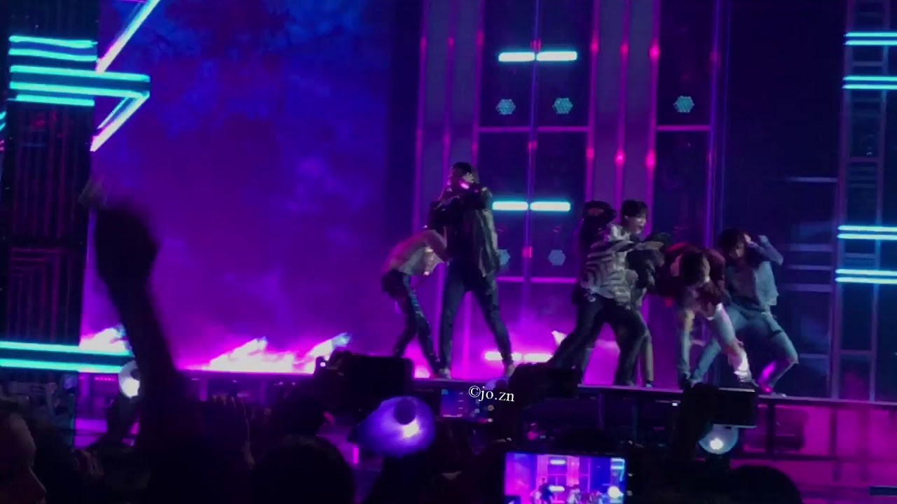 [FANCAM] FAKE LOVE BTS @ BILLBOARD MUSIC AWARD SHOW