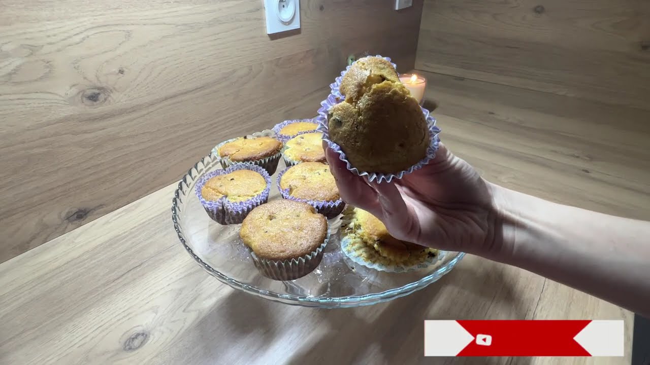 🇫🇷 Cupcakes moelleux aux pépites de chocolat - 🇹🇷 Yumuşacık Çikolata Parçalı Cupcake Tarifi