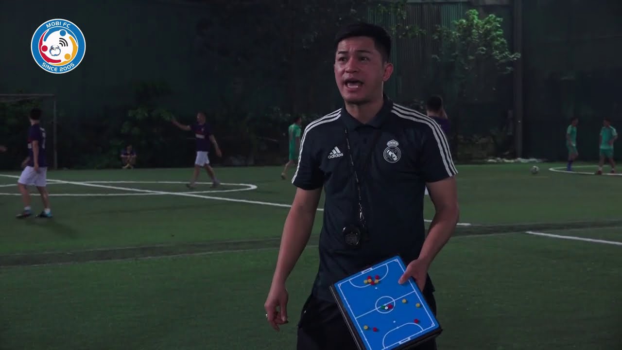 Cách MOBI FC tập pressing và thoát pressing?