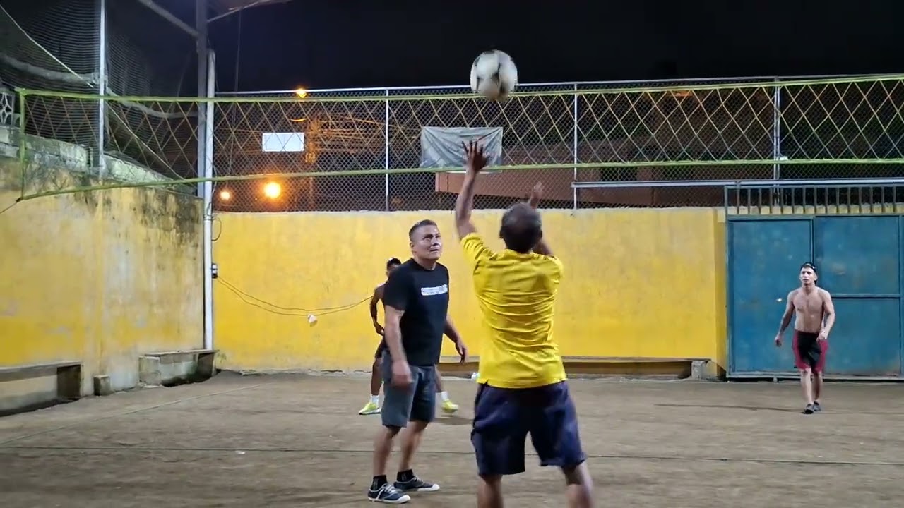 En el templo del voly tungurahua santo domingo ZURDO HERNAN vs PEINADITO 