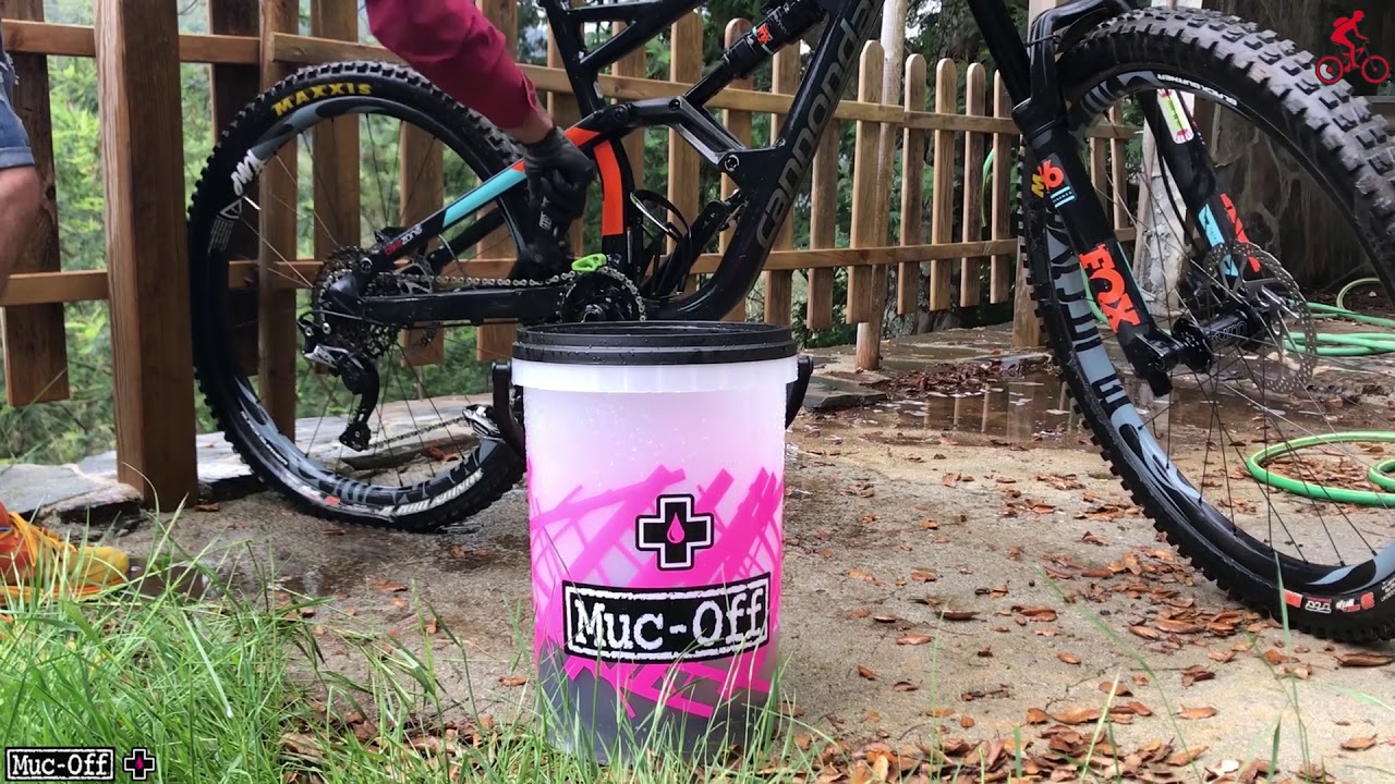 Muc-Off Dirt Bucket Kit in Test