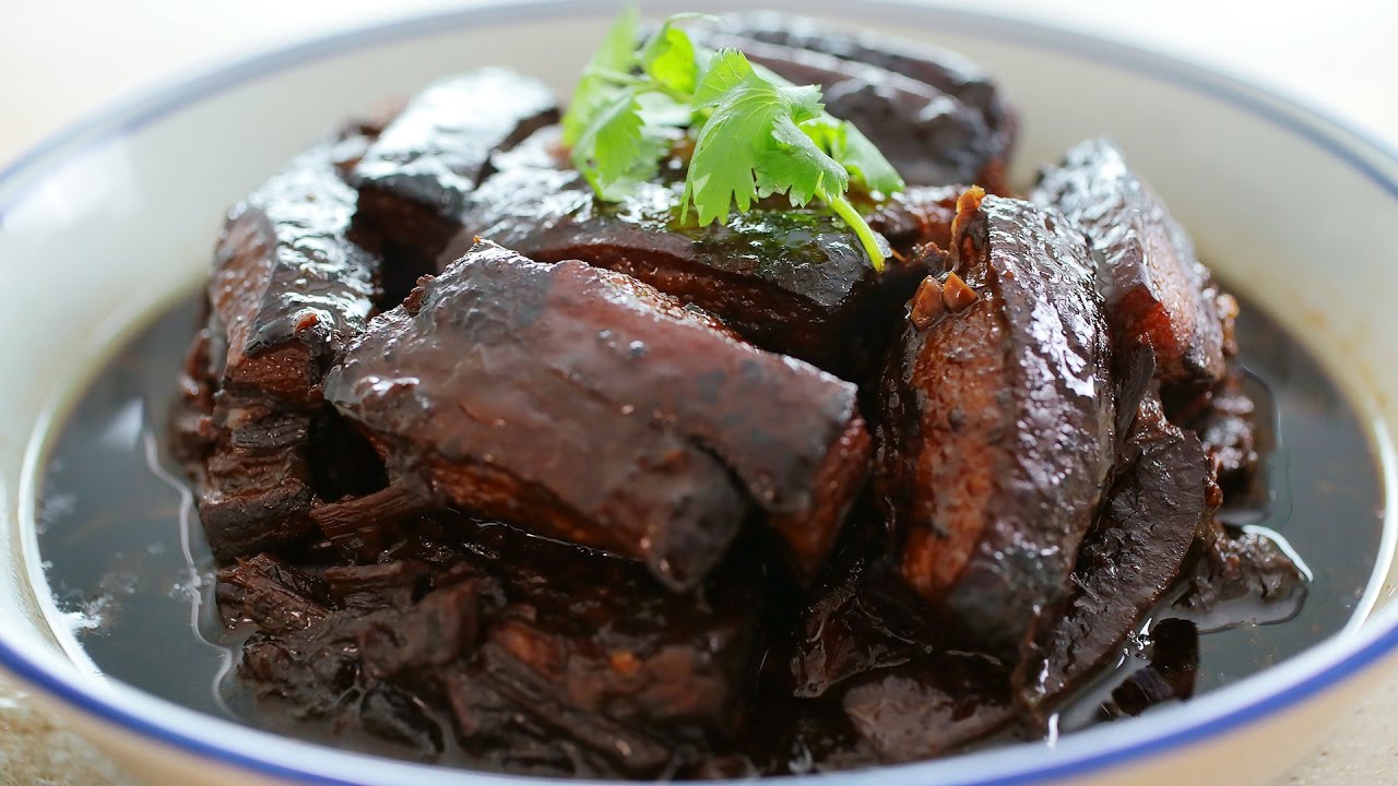 Hakka Mui Choy with Pork Belly - 梅菜扣肉