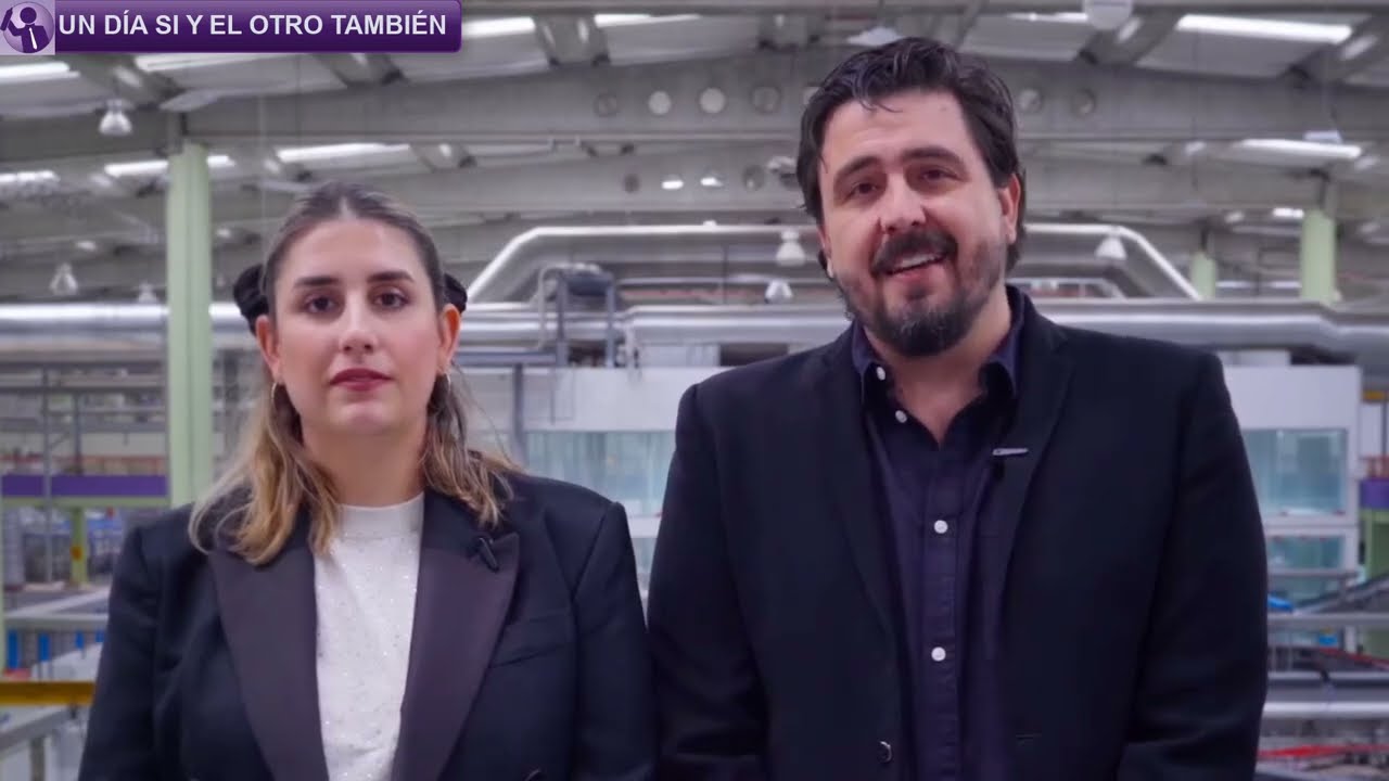 🌟AMAURY VERGARA y KENYA VERGARA te desean FELIZ NAVIDAD🎄 y A&Ntilde;O NUEVO 2025 Familia Morada💜