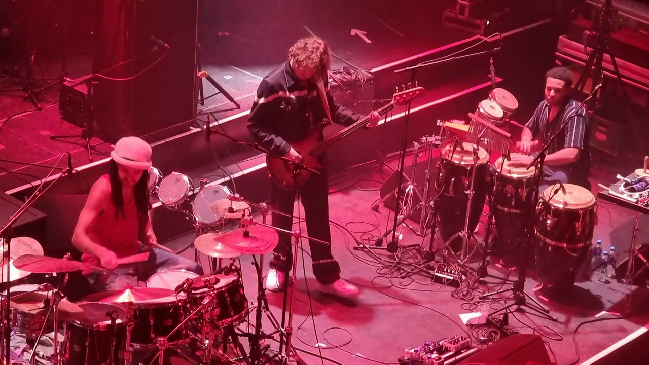 Yussef Dayes Live at Paradiso Amsterdam 3 tracks -Nou en?!producties