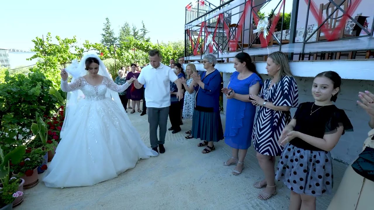 Traditat vazhdojne | Percjellja e nuses sipas zakonit te bukur shqiptar | Elbasan 2025
