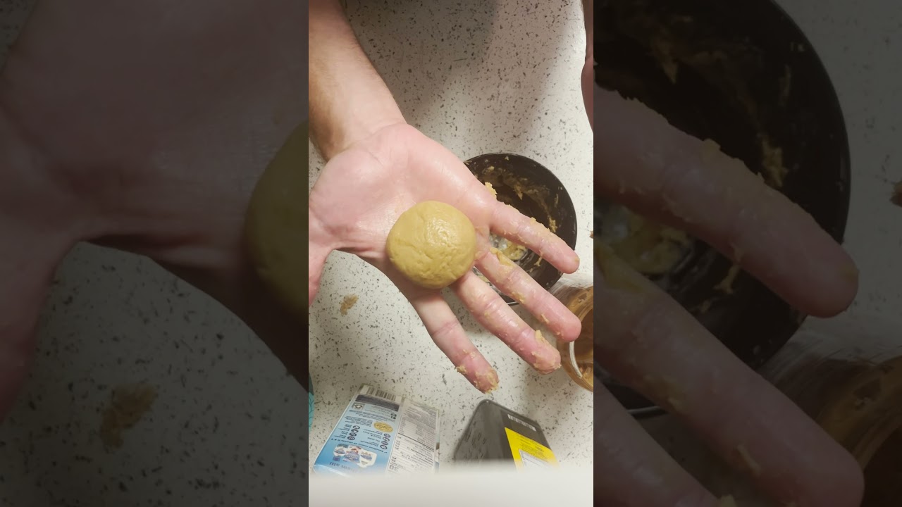 I Tried To Make This Viral TikTok Recipe - Perfect Peanut Butter Cookie In JUST 2 Min 🤯🤯🤯#Shorts
