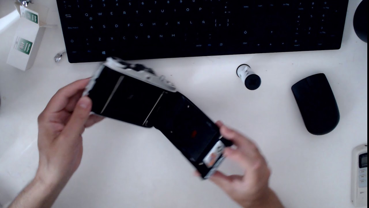 Cargando rollo 120 en una AGFA Isolette I