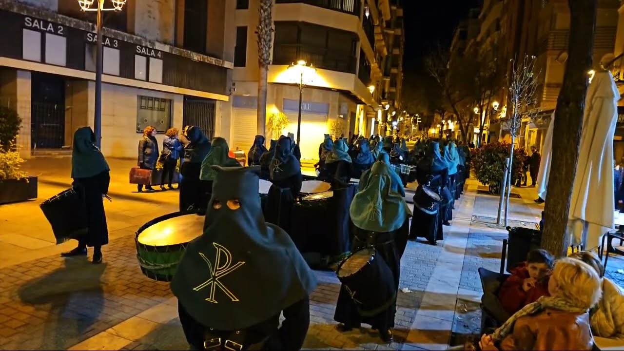 Vía crucis  Hermandad de Cristo Crucificado en la Agonía  ¡Tele 9 Alzira está emitiendo en directo!
