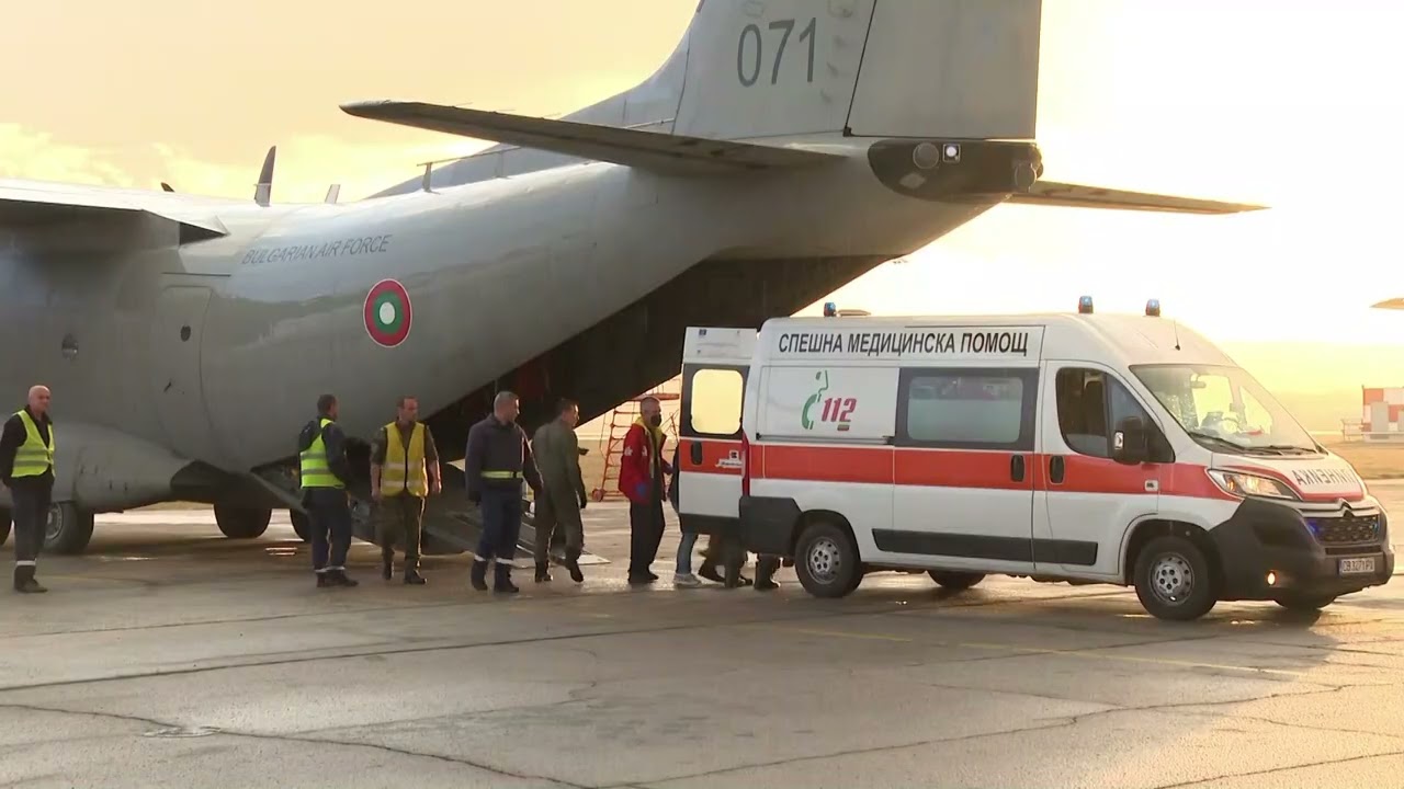 Военният самолет 