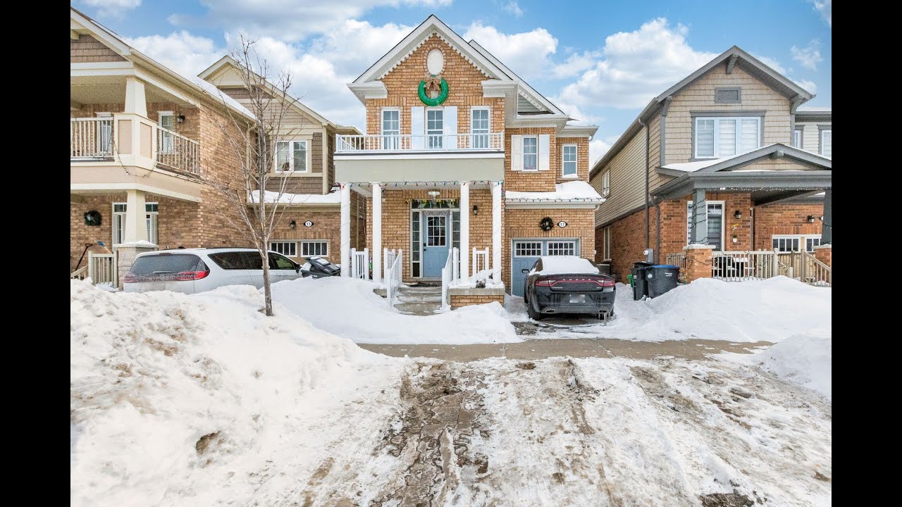 For Sale - 17 Redfern Street, Brampton, ON L7A 0H1