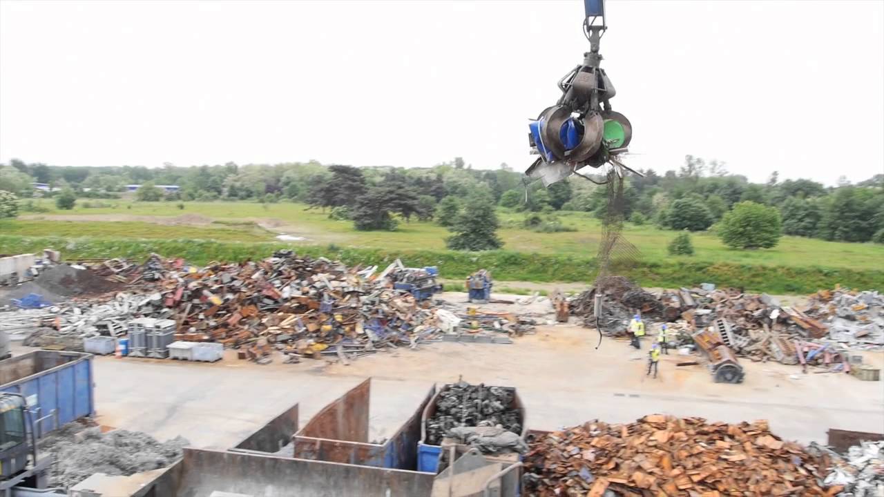 Opérateur grue et cisaille