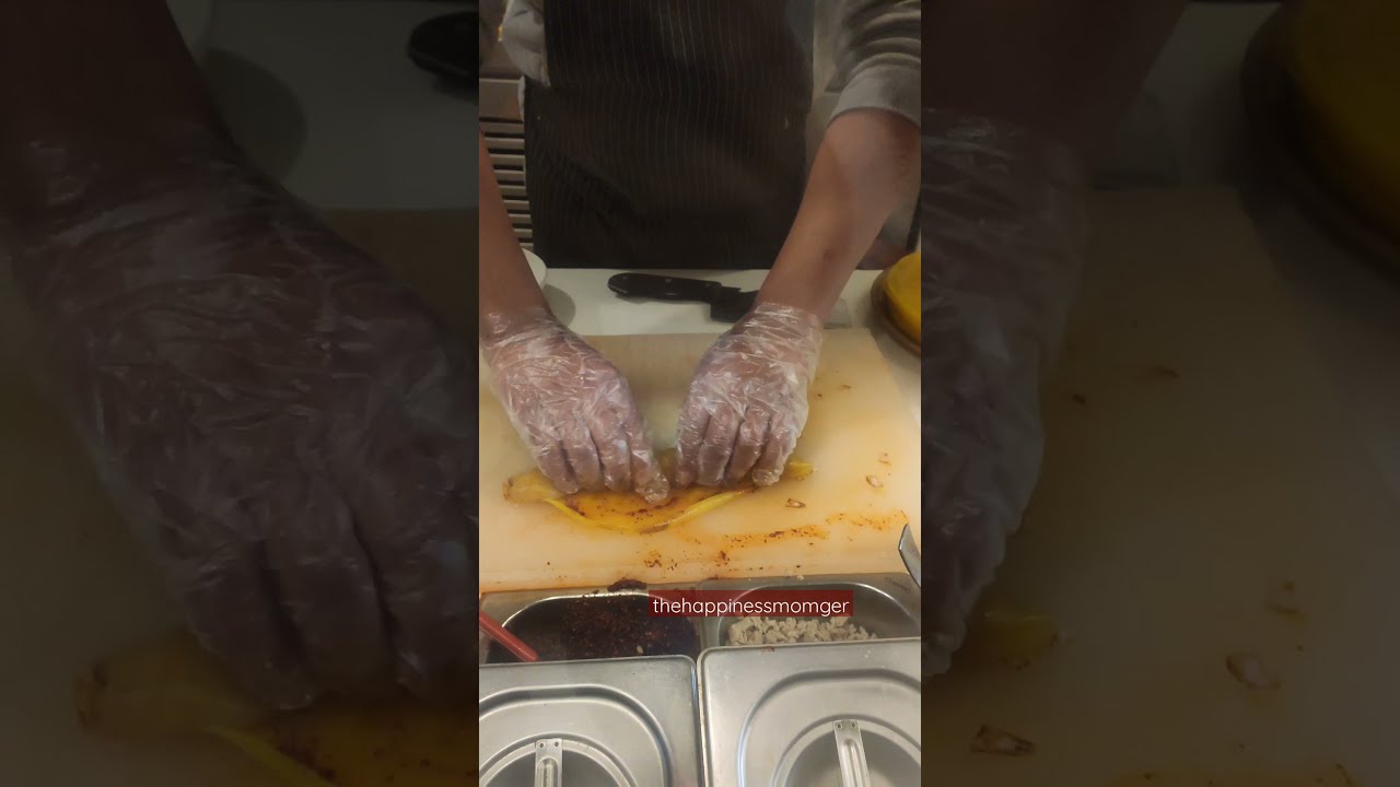 Best Laphing // Laphing in 100rs // Sikkim Street Food // Gangtok MG Marg  #shortsparholi