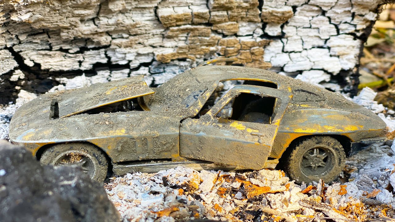 Restoration car model Chevrolet Corvette C2 1965 - Full Restoration model car