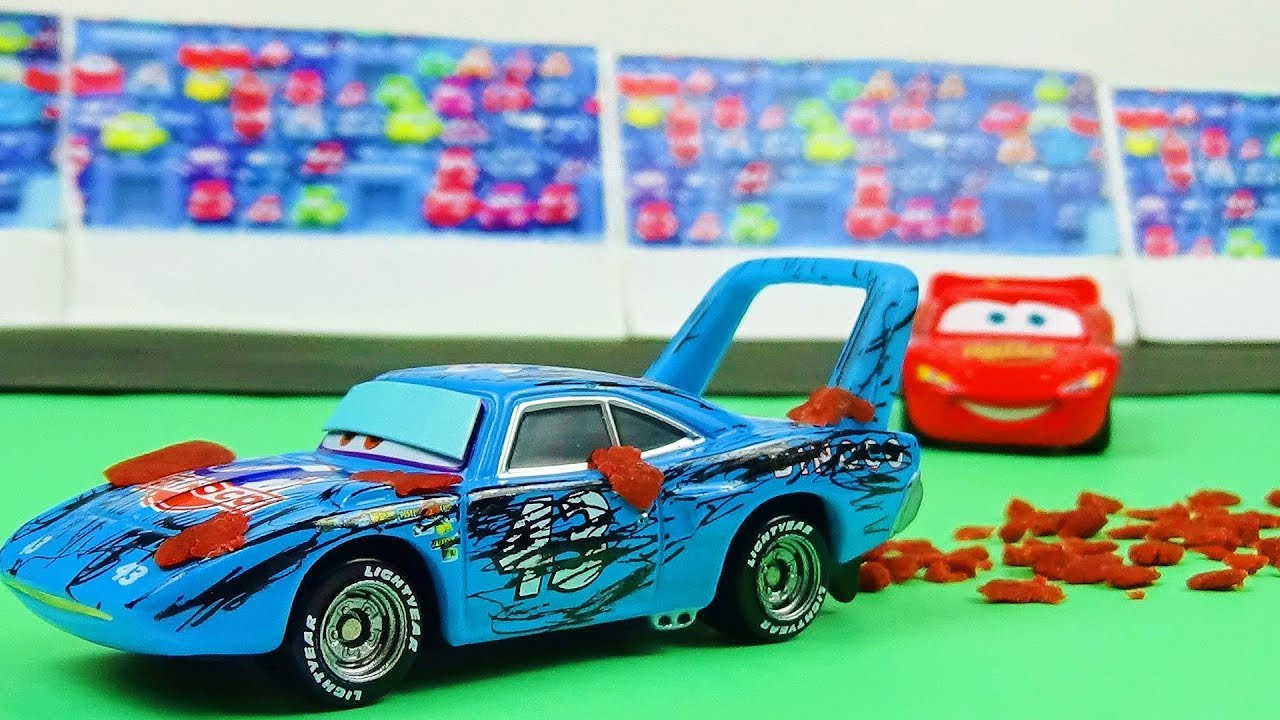 Cars 1 Final Race Scene Remake! The King Crash! - Stop Motion Animation