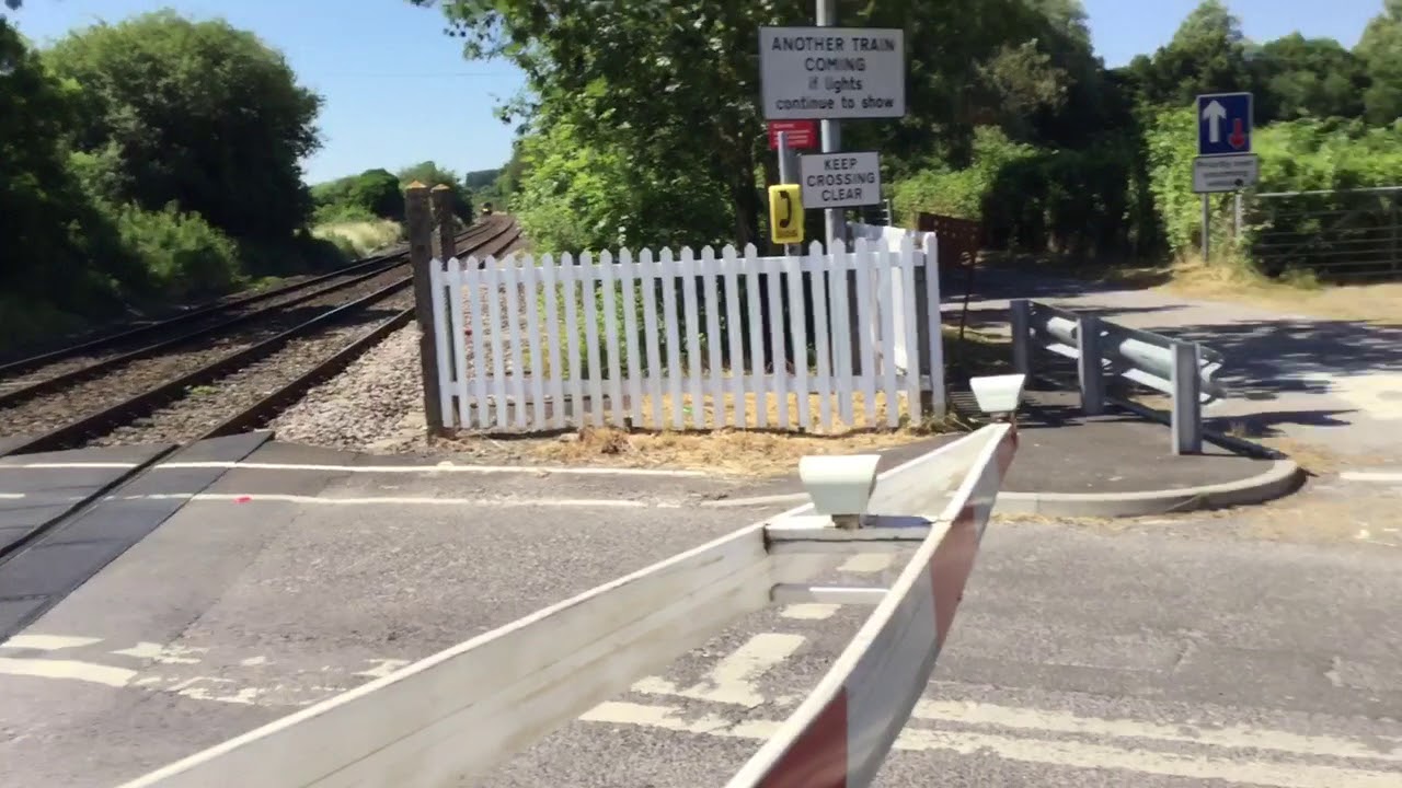 Codford Level Crossing (Wiltshire) Saturday 30.06.2018