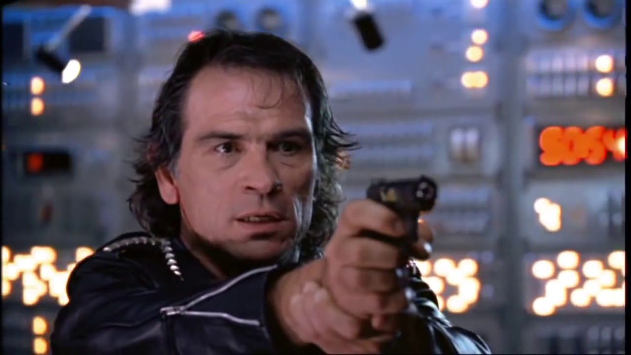 Steven Seagal vs Tommy Lee Jones | Under Siege (1992)