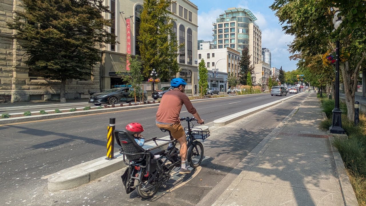 Blanshard Street Protected Bike Lane (Victoria, BC - August 2025)