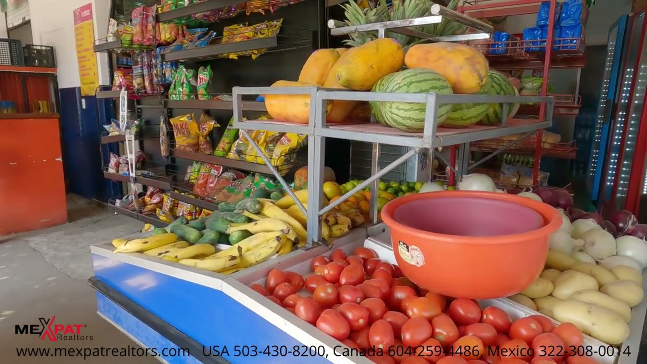 La Cruz de Huanacaxtle Local Stores
