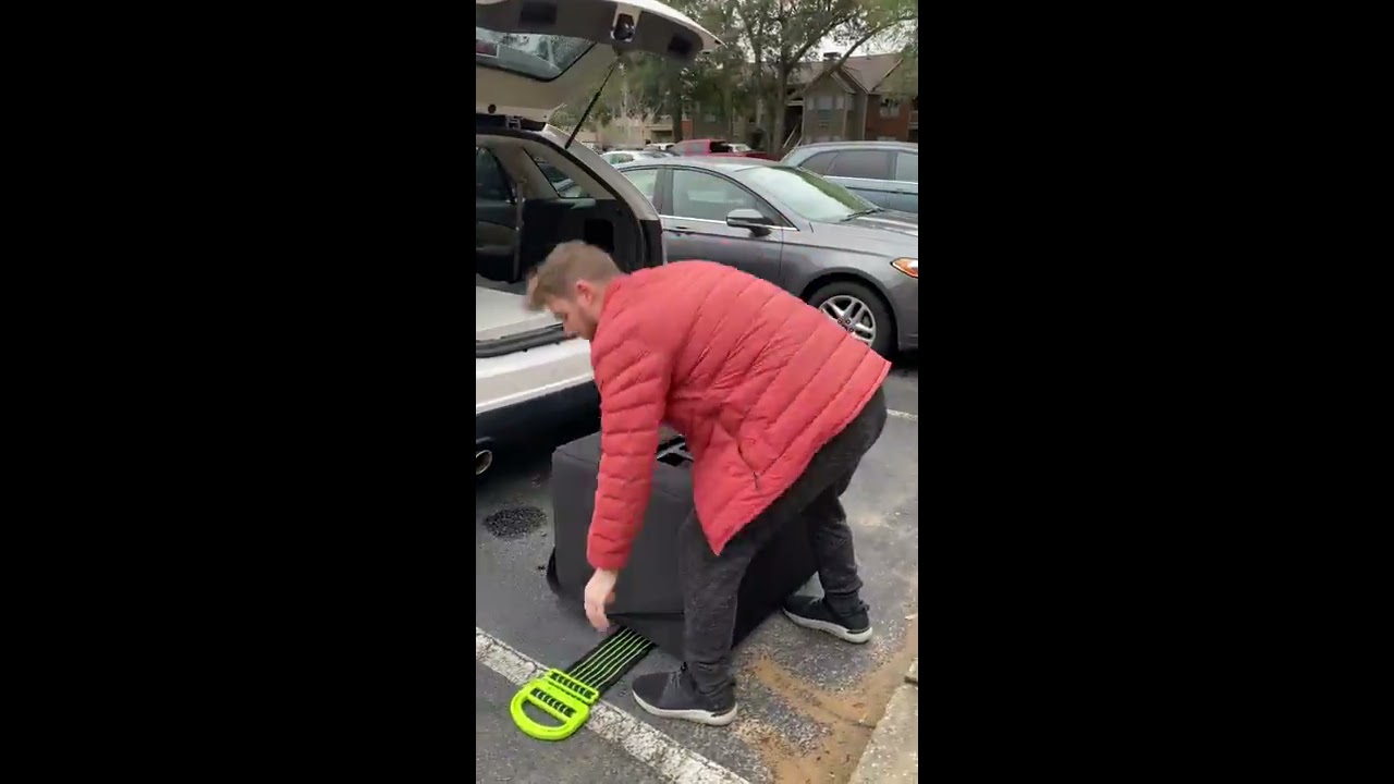 QSC KS118: How To Load Heavy Subs/PA Equipment Into SUV By Yourself: Landles