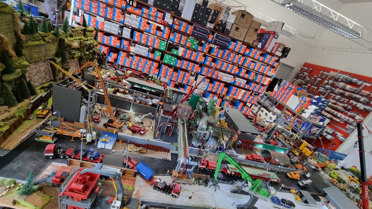 Huge diecast Construction Machine Store MSW Modellspielwaren! Searching for Diecast in Europe.
