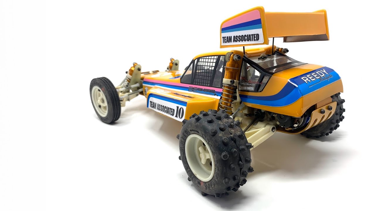 Restoring A Vintage Team Associated RC10 Gold Pan Cadillac #6016 (The Goldern Era Of RC)