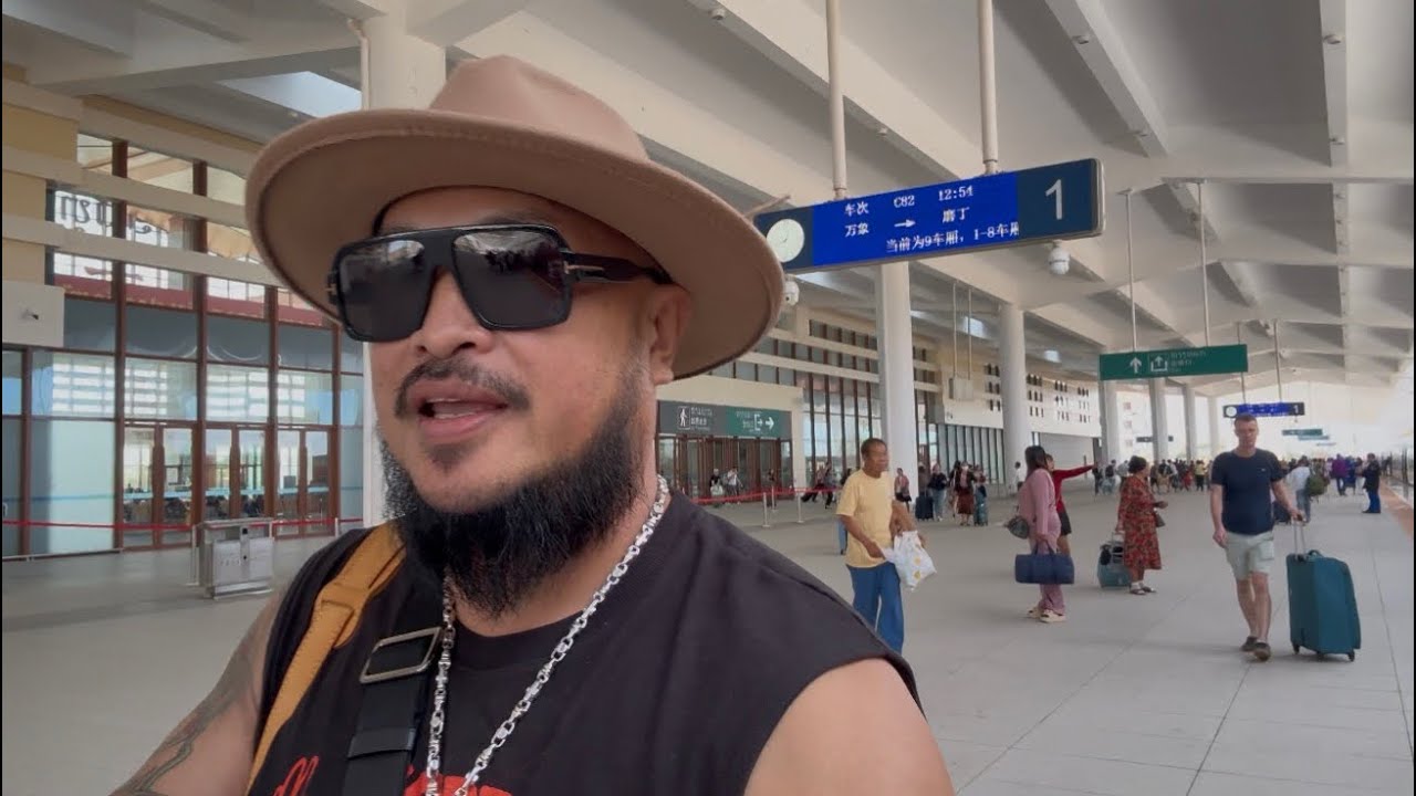 Laos LA ສະບາຍດີ🙏trip to Luang Prabang in Laos fast track ไปเที่ยวหลวงพระบางจากเวียงจันทน์