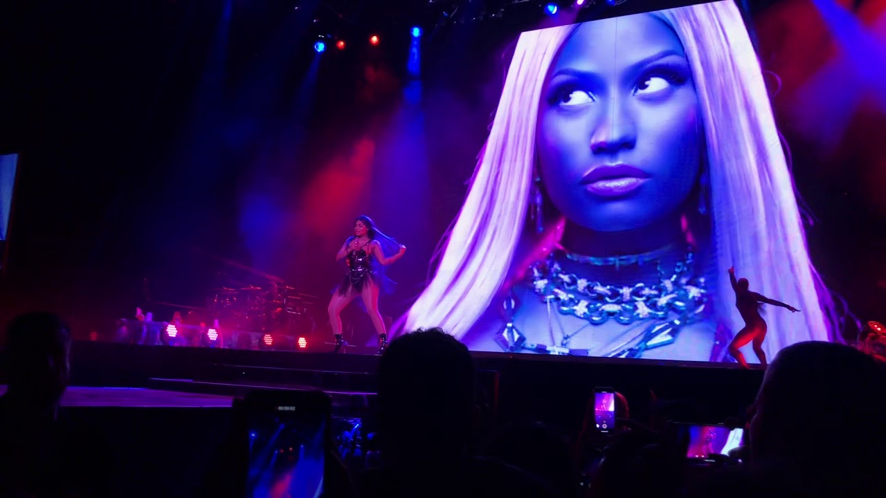 Nicki Minaj - Swalla + Chun Li, world tour