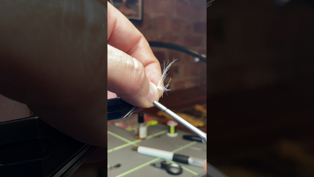 Fly tying : Sight spinner
