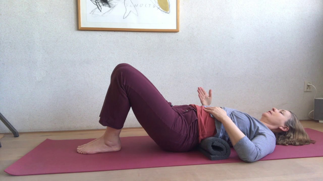 Critical Alignment  Yoga with Yvonne.Yoga. Releasing the lower back and strengthening the Core