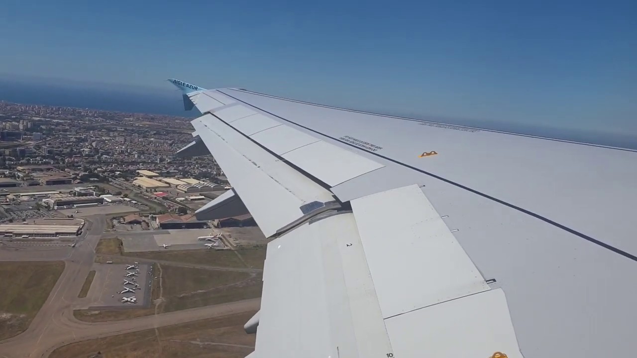 Décollage de l'aéroport d'Alger, Aigle Azur Airbus A320