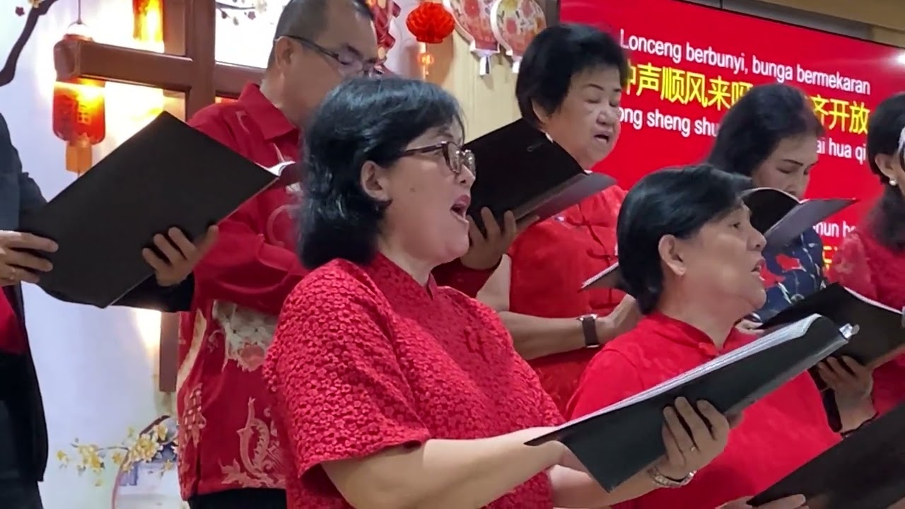 Sukacita Menyambut Tahun Baru Imlek - Paduan Suara Haleluya