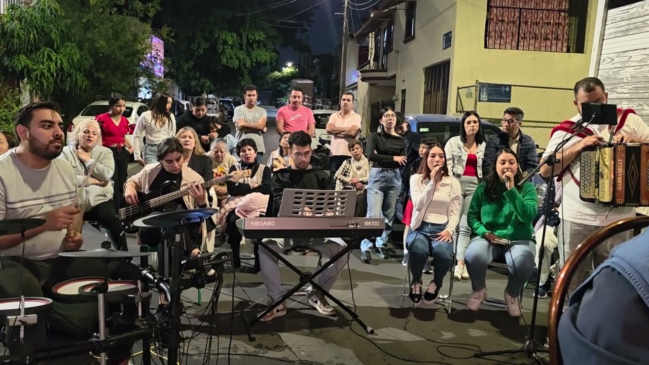 Madre eres ternura. Ministerio de música Católica ID Sounds 