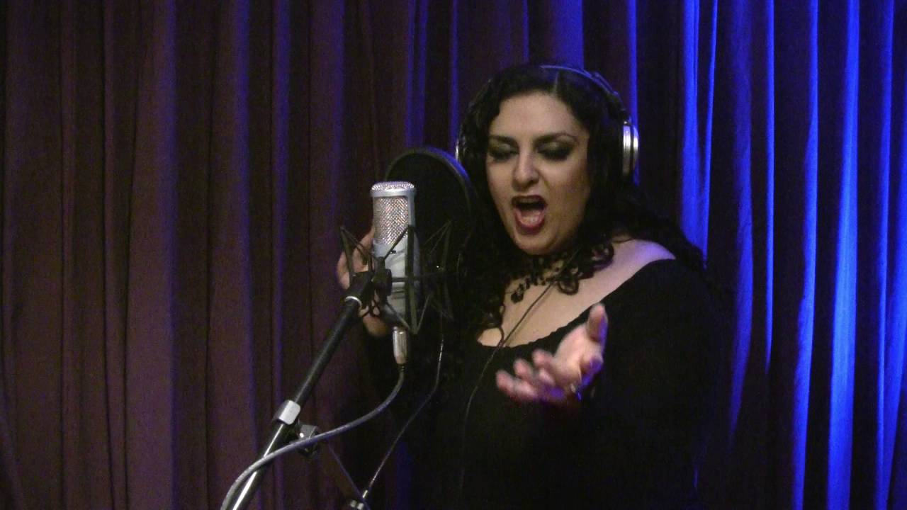 M&oacute;nica Naranjo - Amor y Lujo (cover by Wedad Abdo)