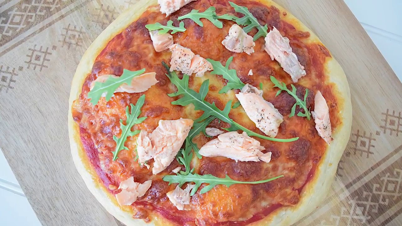 Жеңіл, қытырлақ пицца. Как приготовить вкусную и легкую пиццу.