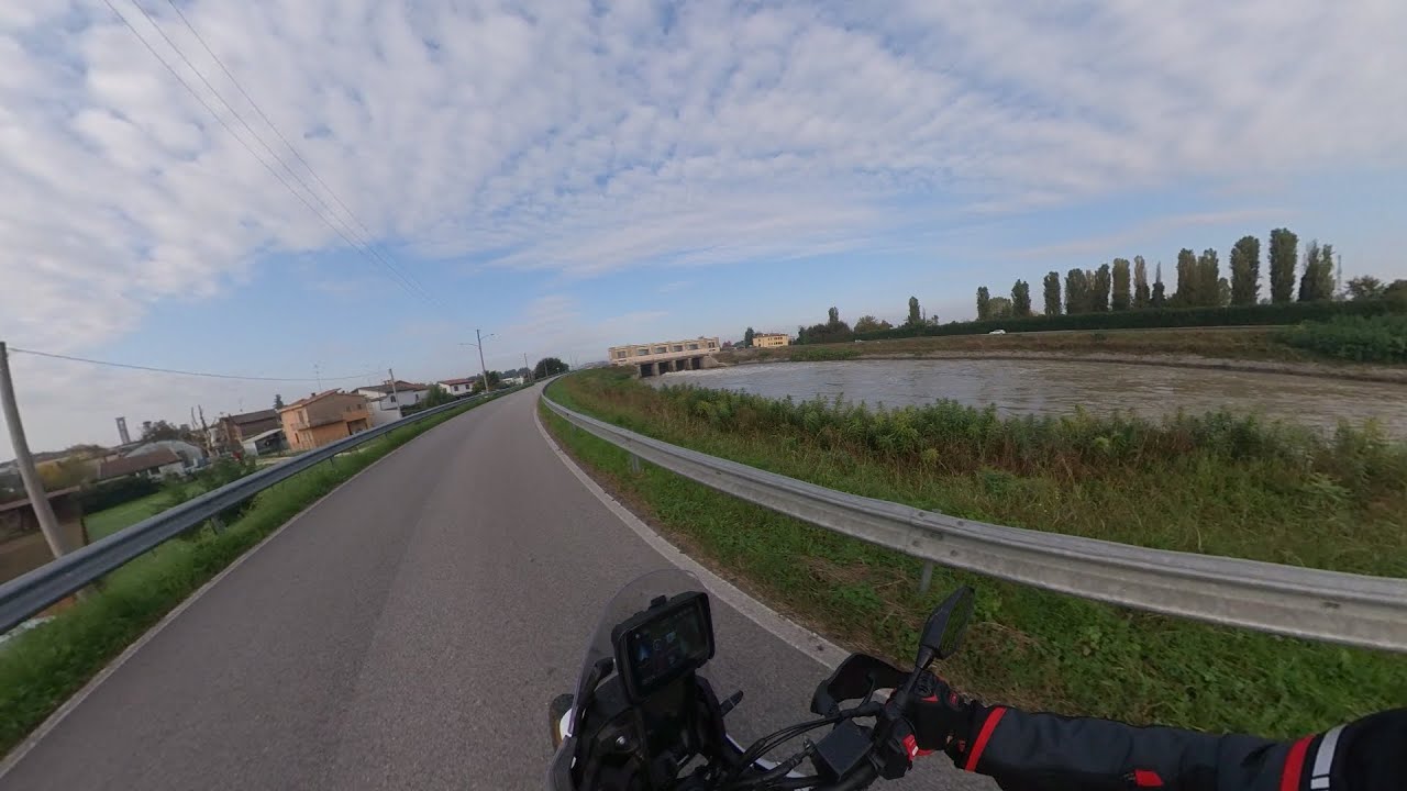Tenerè 700 guida su strada