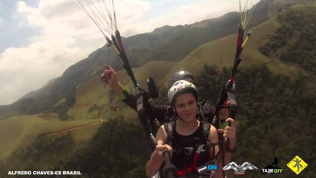 Voo Duplo de Parapente em Alfredo Chaves Equipe Fora do Ar Paragliding - STALLONE