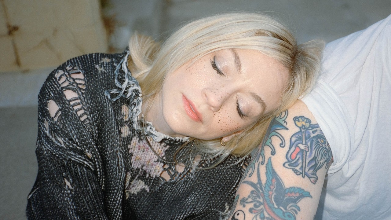 Emily Kinney · Lovefest VEEPs live Concert