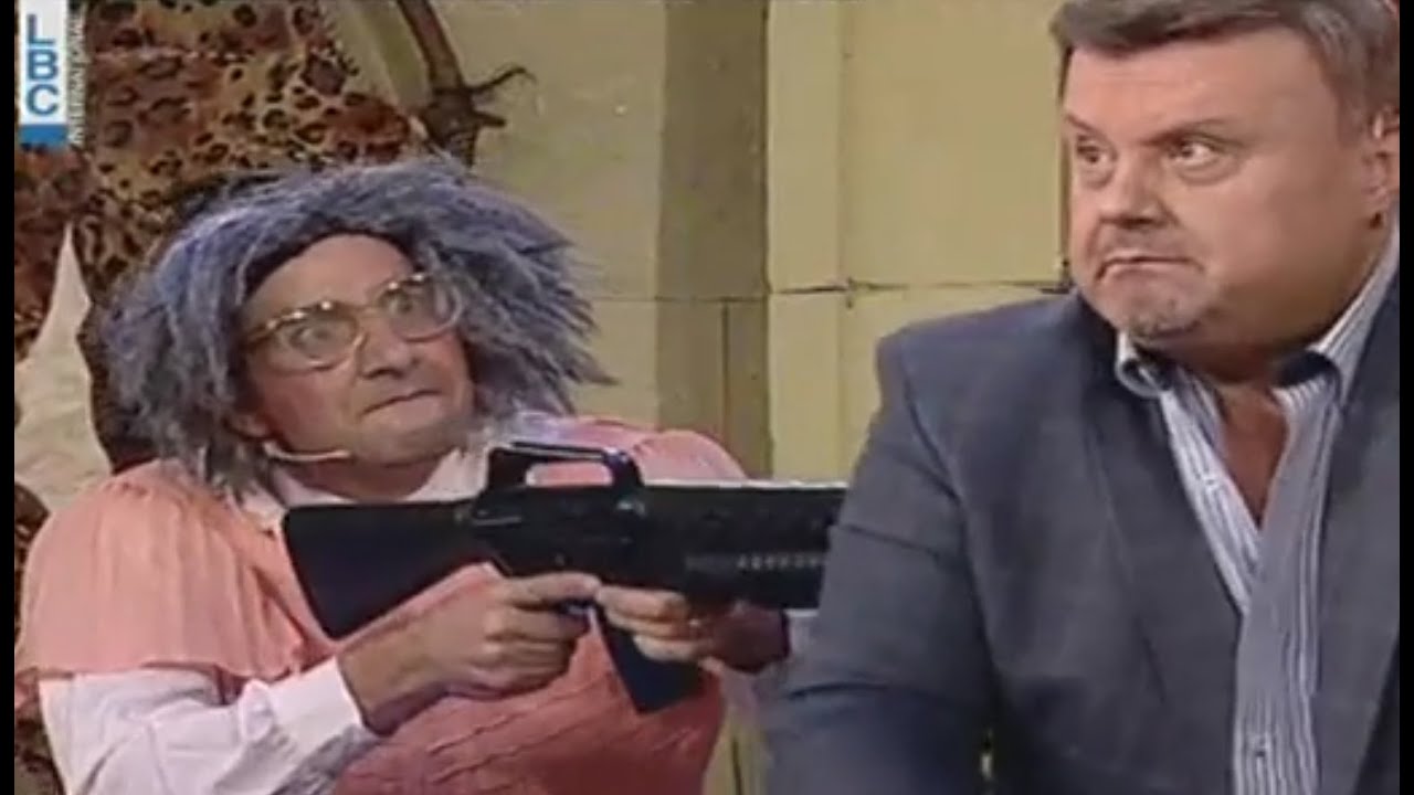 إم شلّيطا ما بتسمع و إجا أنطون يقلّها إنّه زوجها اتوفّى 🤣🤣