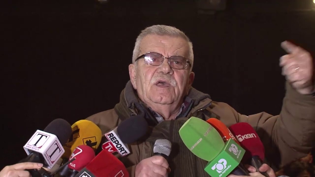 &ldquo;Ne nuk jemi skllev&euml;r&rdquo;, Robert Ndrenika mesazh t&euml; fort&euml; Mirela Kumbaros