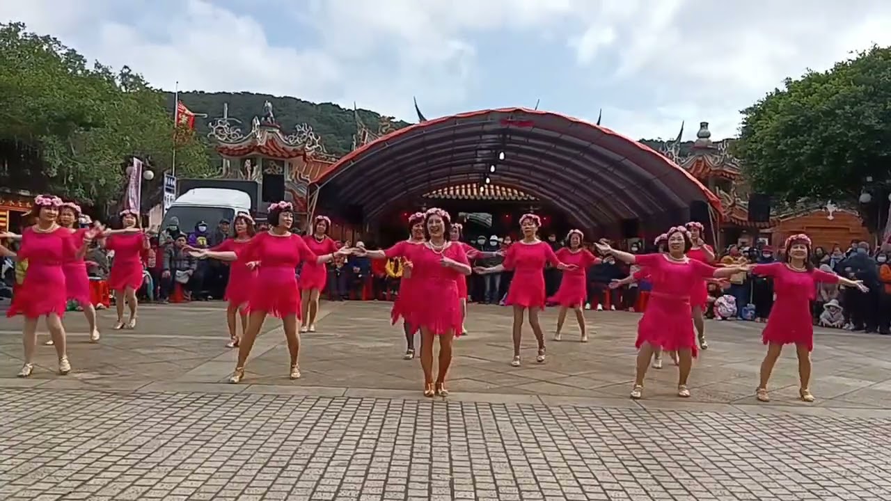 土風舞表演