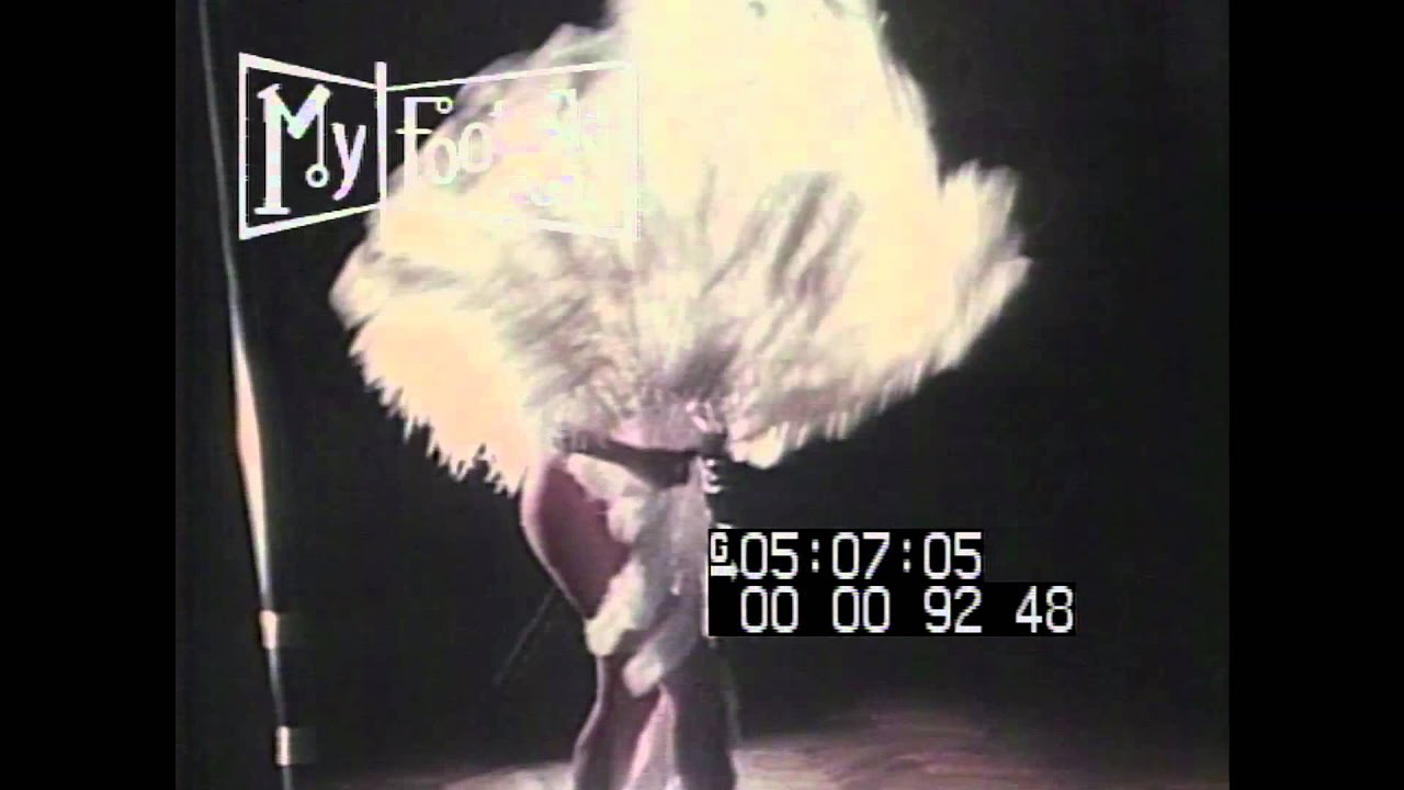 1960s Burlesque Fan Dance