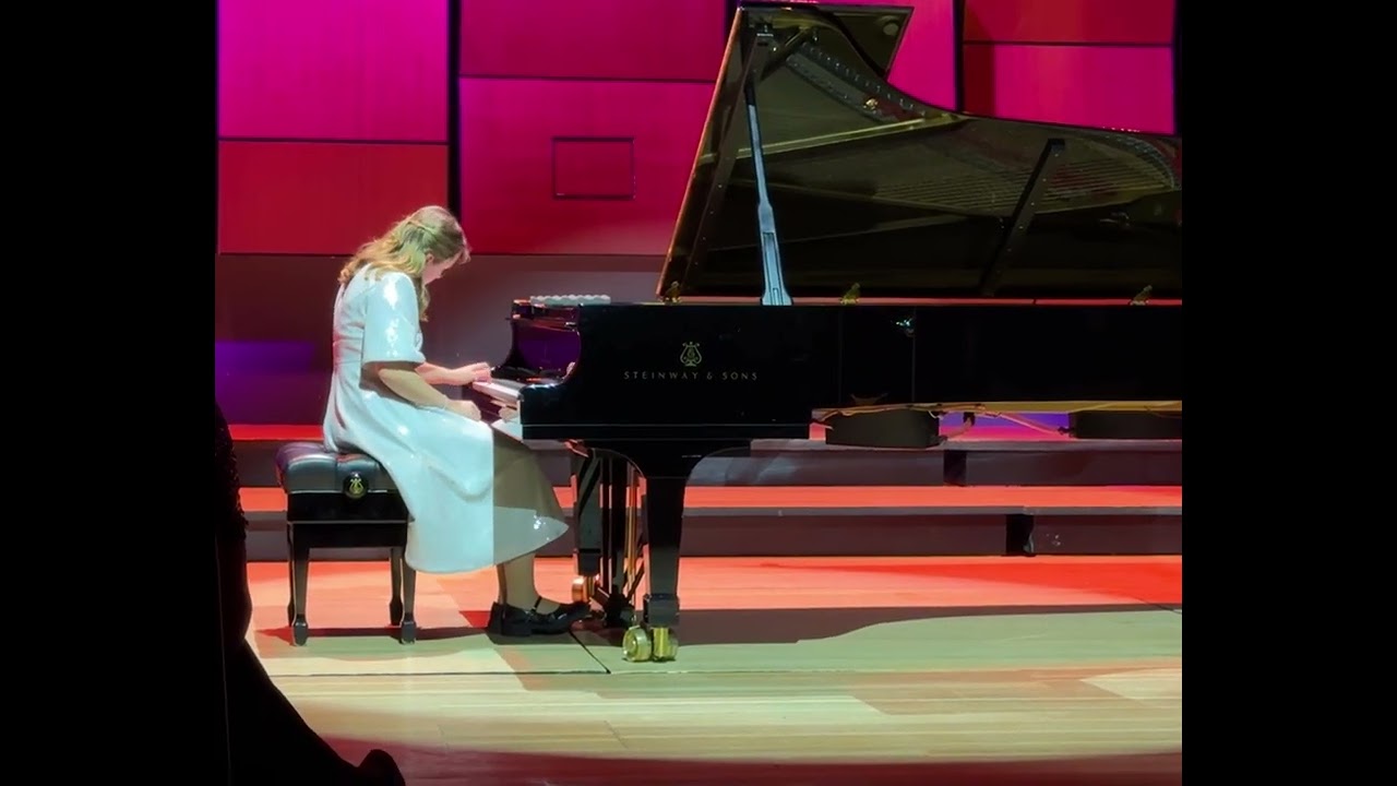 D. Shostakovich-I. Olovnikov. Scherzo from Symphony #5. Liubou Izmailava, 13 y.o
