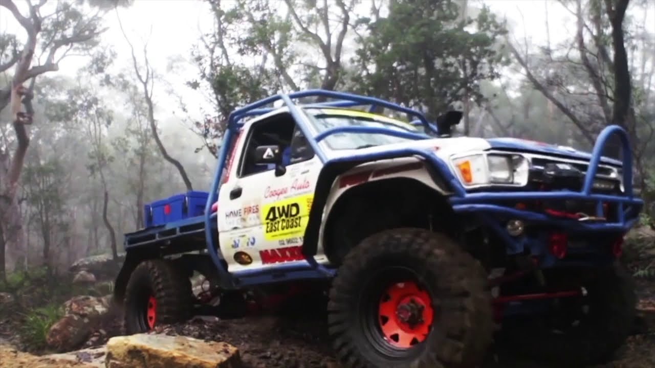 LN106 toyota hilux Maxxis M8060 Trepadors 35 12.5 16 4x4 competition tyres