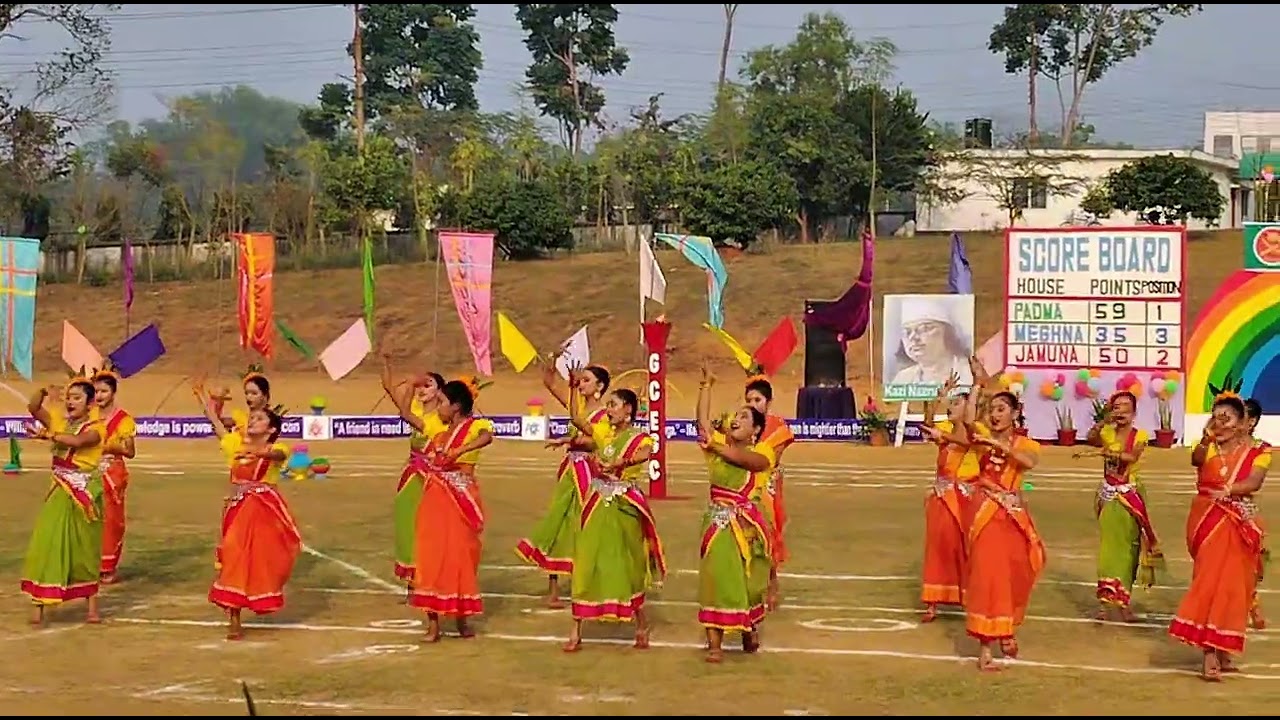 পাহাড়ী গানের নৃত্য 