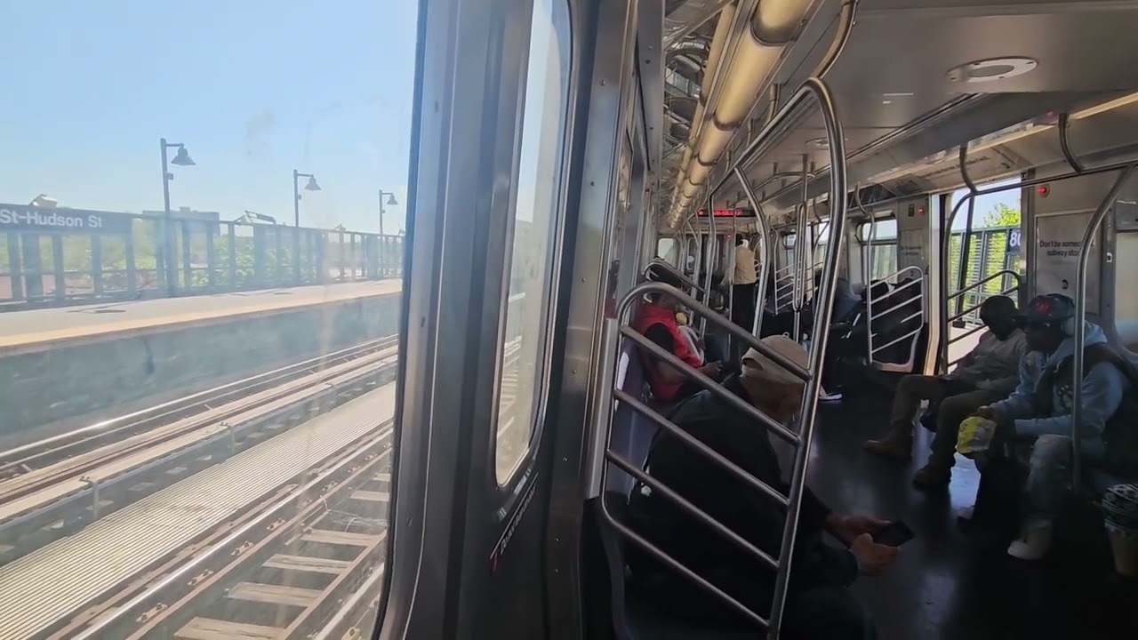 A train from Howard Beach-Jfk to Inwood-207